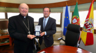 D. GIANFRANCO RAVASI MOSTRA SATISFAÇÃO PELA RECUPERAÇÃO DA IGREJA MATRIZ DE SANTA MARIA