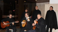 ALBUFEIRA COMEMORA DIA DE SÃO VALENTIM COM SERENATAS AO LUAR 