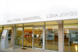 BIBLIOTECA MUNICIPAL ACOLHE PEÇA DE TEATRO ESCOLAR